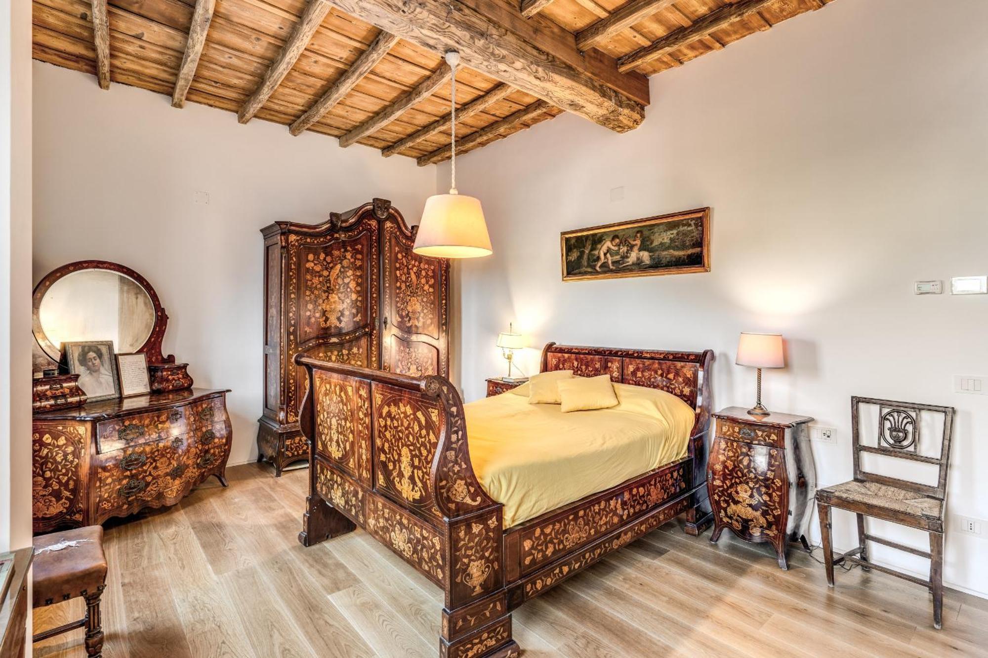 Trastevere Outstanding 4 Bedroom Terraced Appartement *