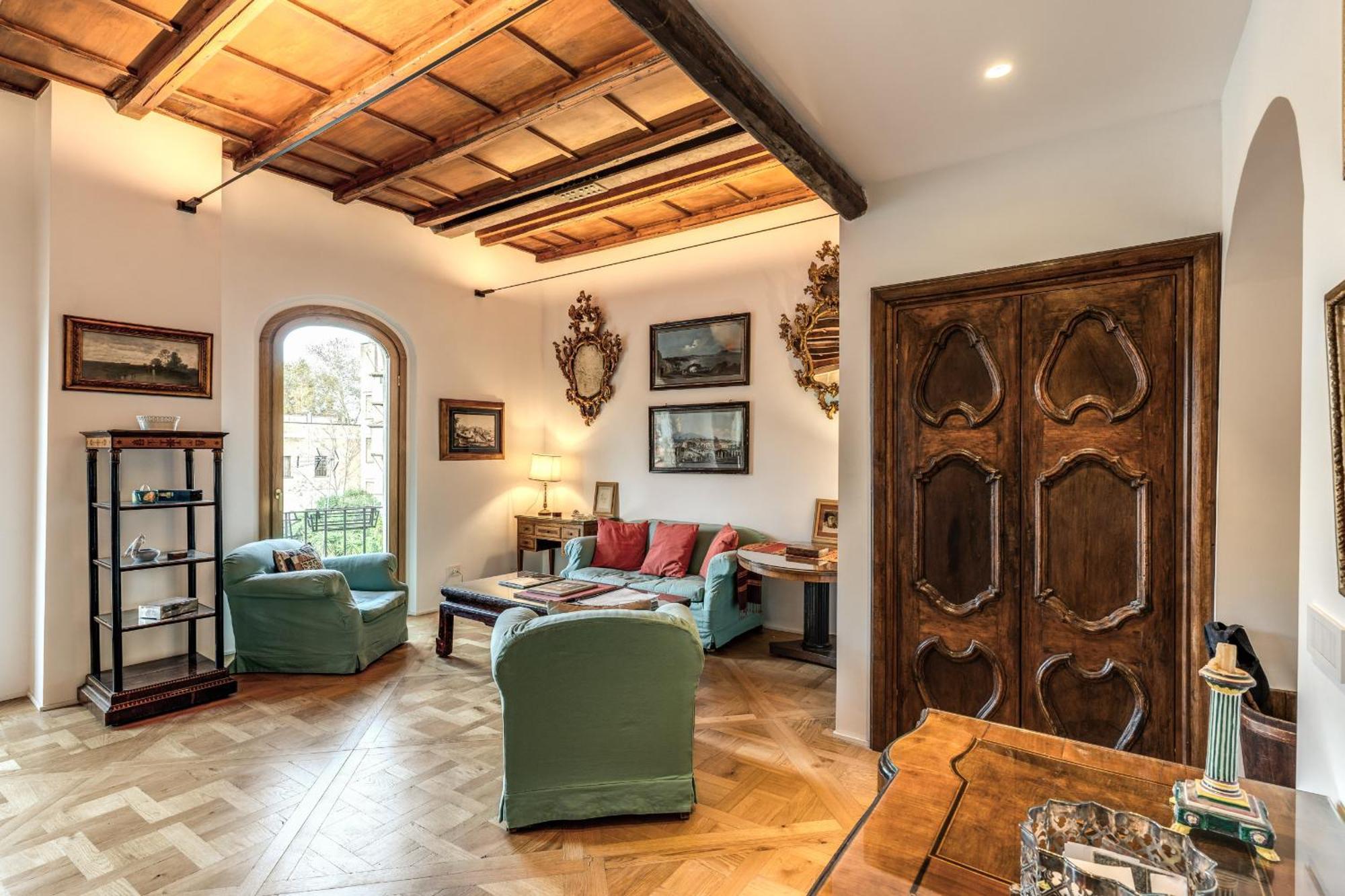 Trastevere Outstanding 4 Bedroom Terraced Appartement *
